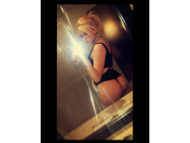 Sexy Blonde Here To Play Las Vegas MojoVillage